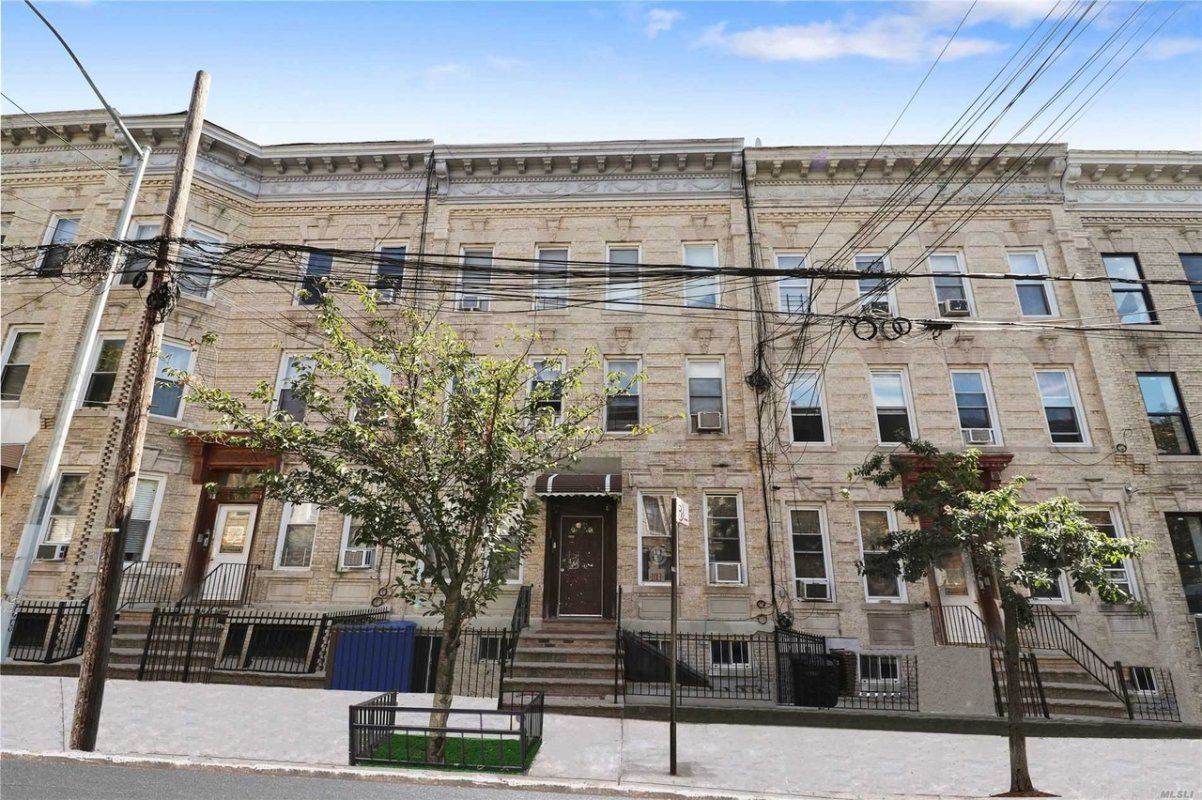 19-28 Linden Street 19-28 Linden Street