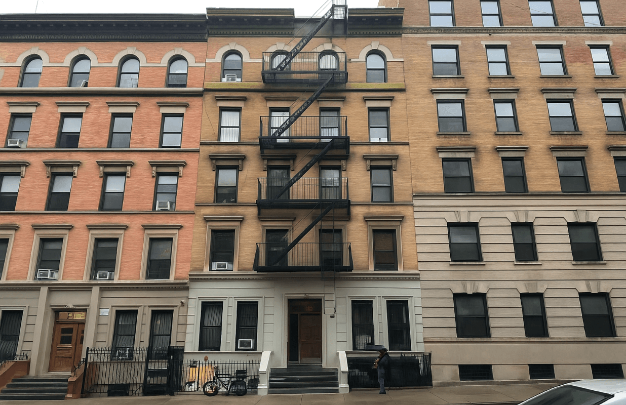 280 Manhattan Avenue
